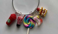 charm bangle: Red